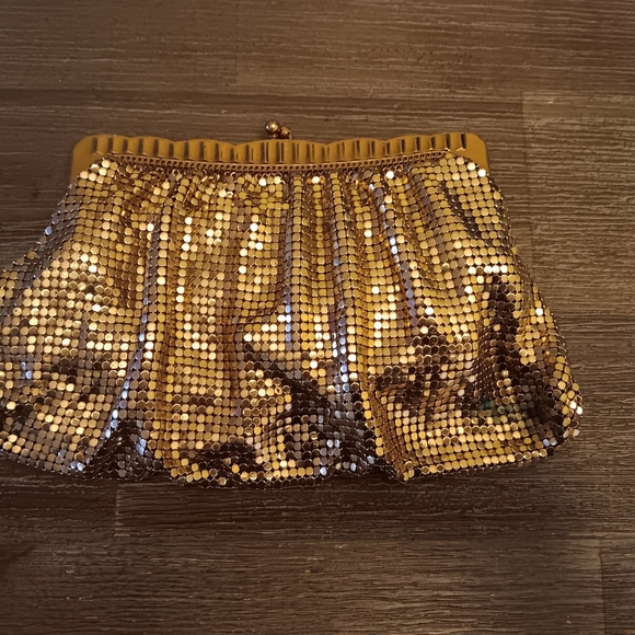WHITING & DAVIS VINTAGE GOLD MESH BAG - Picture 2 of 13